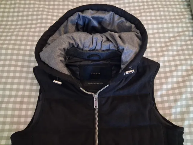Chaleco acolchado Zara negro y gris Unisex