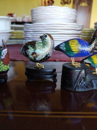 Figuras metal esmaltado caracol y aves