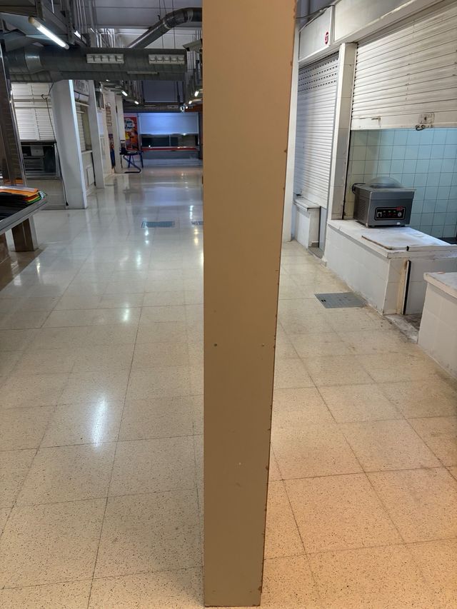 Estantería de madera