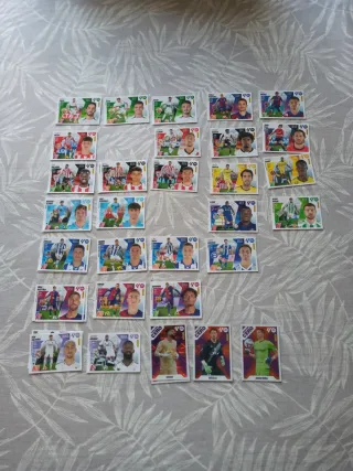 30 Cromos Panini 25-26