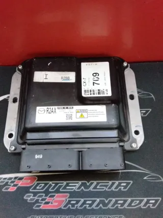 Centralita Motor Mazda CX-7 R2AX 18 8810