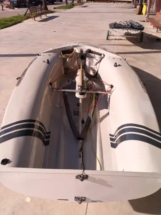 Vela ligera clase 420