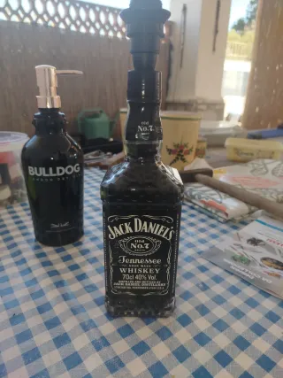 Lampada da tavolo Jack Daniel's e Bulldog Gin