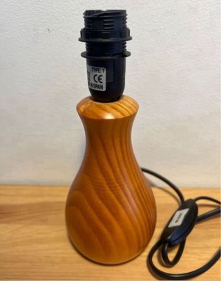 Lámpara de mesa madera