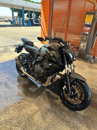 Yamaha MT07 Negra