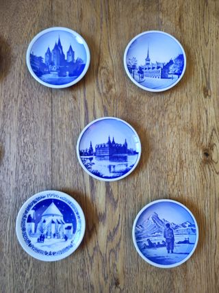 Lotto di 11 piattini Royal Copenaghen