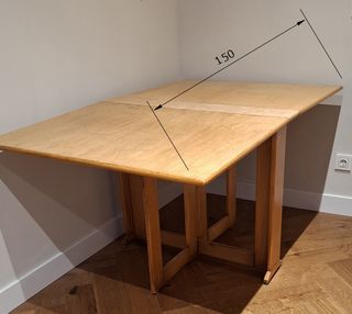 Mesa plegable de madera