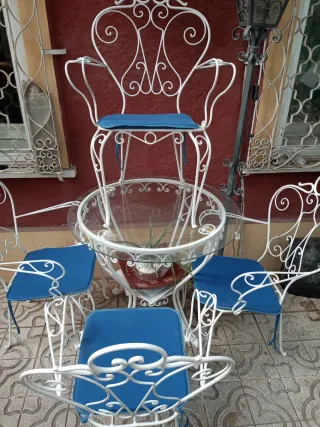 Mesa y Sillas Jardín Metal y Cristal