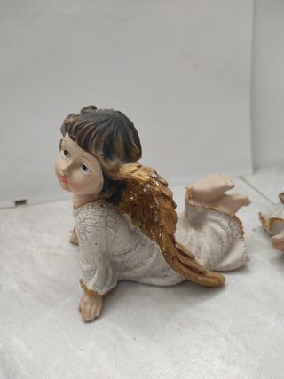Figuras de angelitos decorativos