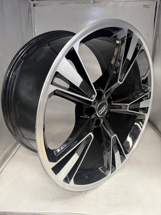 Juego llantas 21 pulgadas originales Audi SQ8