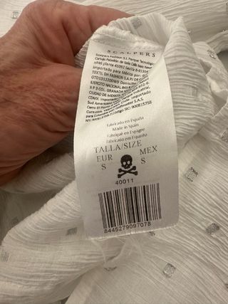 Camisa Scalper blanca con detalles plateados