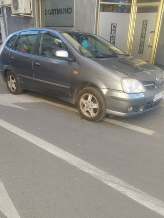 Nissan Almera 2004