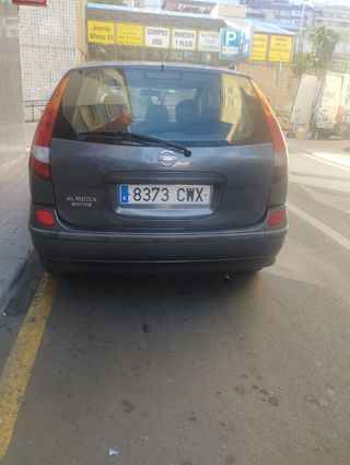 Nissan Almera 2004
