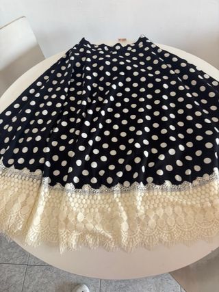 Falda Teria Yabar lunares blancos talla M