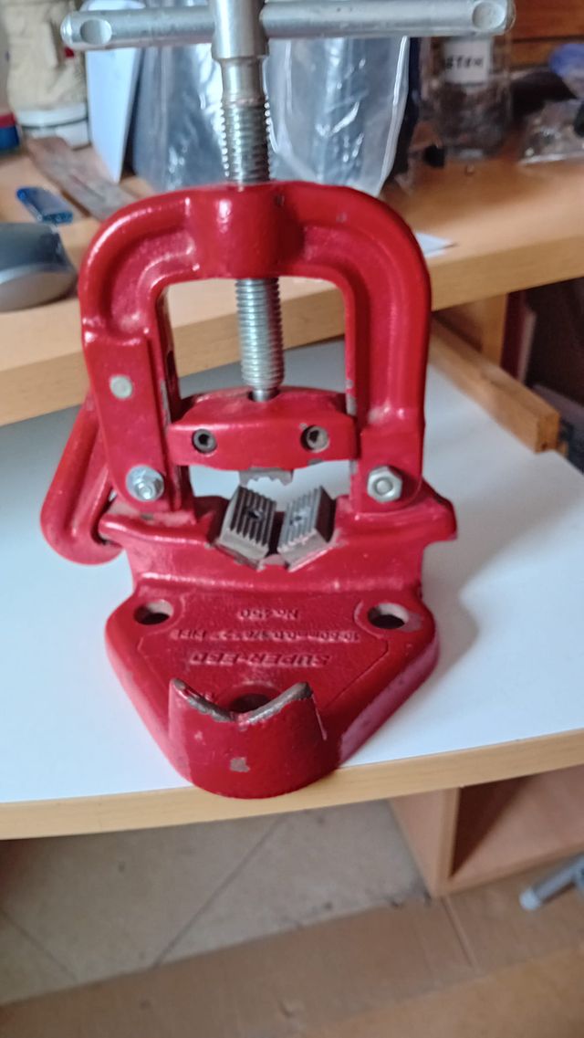 Tornillo de banco SUPER-EGO 450