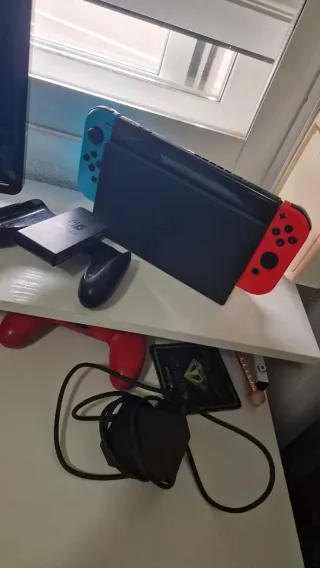 Nintendo Switch Azul y Rojo