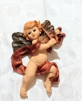 Angelo in ceramica con violino