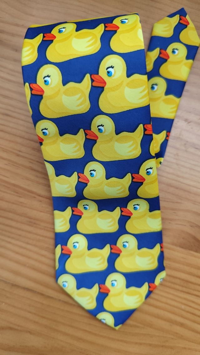 Corbata de patitos