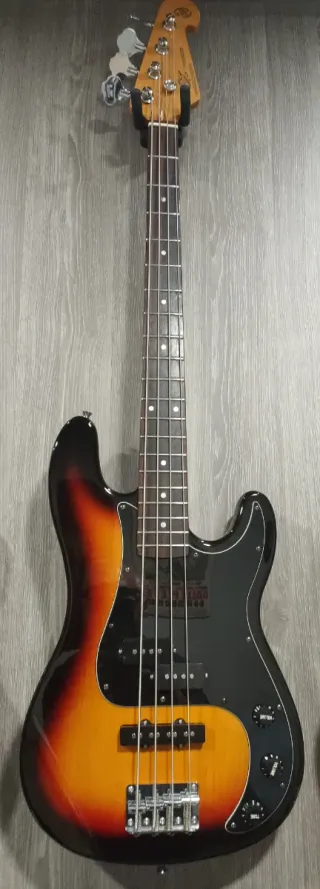 Vendo Bajo Eléctrico SX  Vtg de 4 Cuerdas