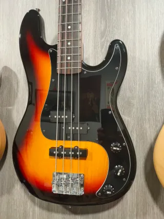 Vendo Bajo Eléctrico SX  Vtg de 4 Cuerdas