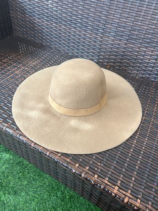 Sombrero de lana Nine West beige