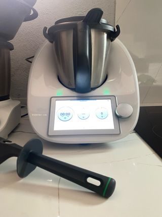 Thermomix TM6 (600€)+ friend(250€)