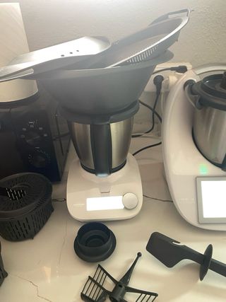 Thermomix TM6 (600€)+ friend(250€)