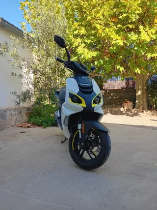 Peugeot Speedfight 4