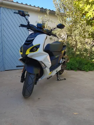 Peugeot Speedfight 4