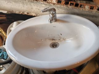 Lavamanos de cerámica Roca