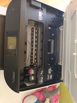 Impresora HP OfficeJet 5744
Nueva a estrenar