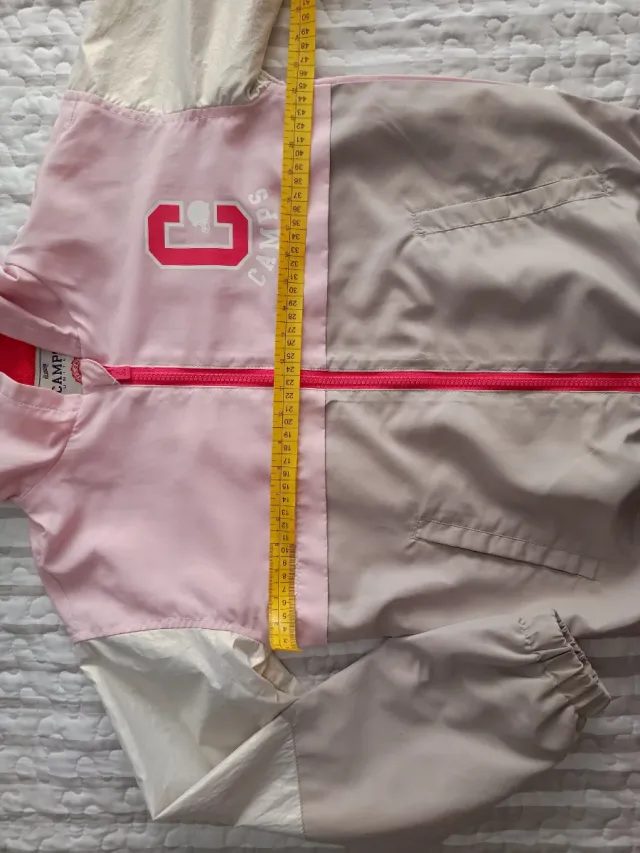 Chubasquero y cazadora vaquera niña