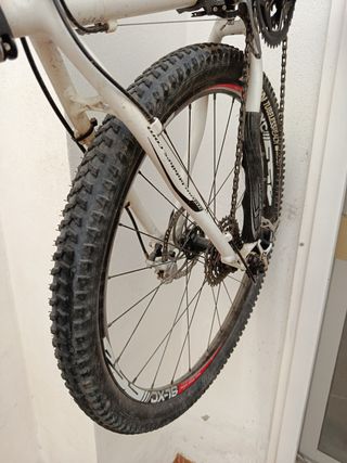 Bicicleta bh expert 7.7