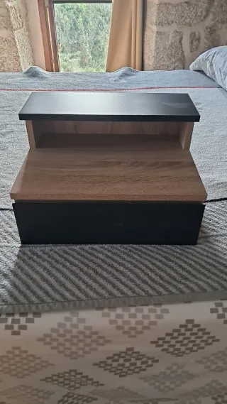 Mesitas de noche madera y negro