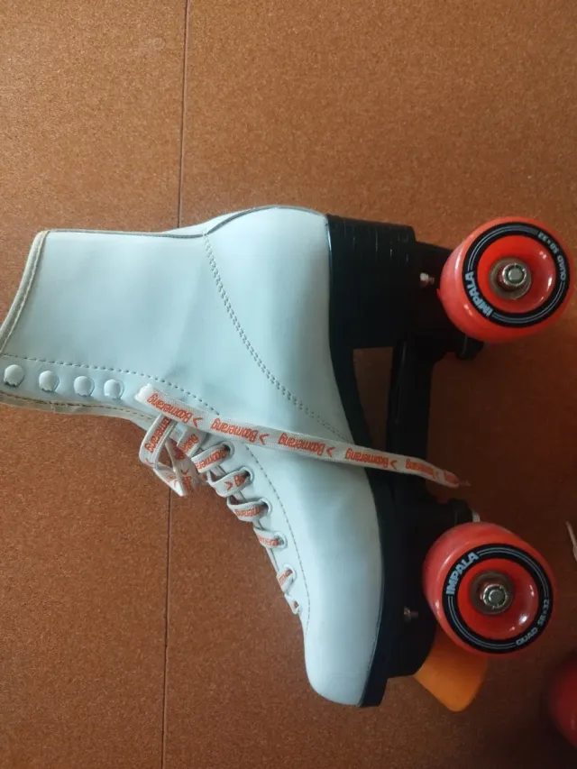 Patines de 4 ruedas blancos