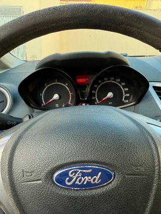 Ford Fiesta 2010 - 160.000 KM - 80 CV