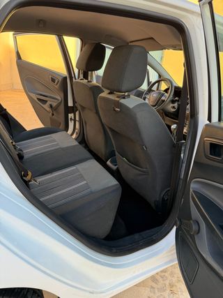 Ford Fiesta 2010 - 160.000 KM - 80 CV