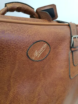 Valigia BARGAIN MALQUER e valigia in pelle vintage AQUARIUM