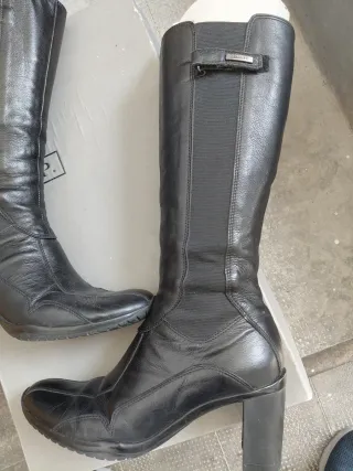 Stivali alti Cesare Paciotti pelle neri