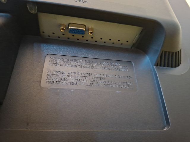 Monitor LG Flatron W2241S-SF Negro