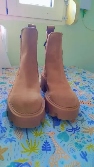 Botines Zara Mostaza Gamuza Talla 36