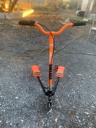 Patín de 3 ruedas naranja