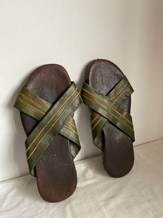 Sandalias vintage piel marrón y verde CUERO