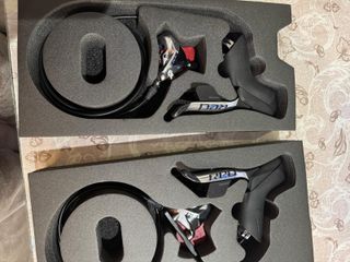 Frenos SRAM Red eTap AXS Hidráulicos