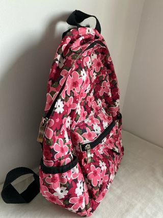 Mochila pequeña flores rosa