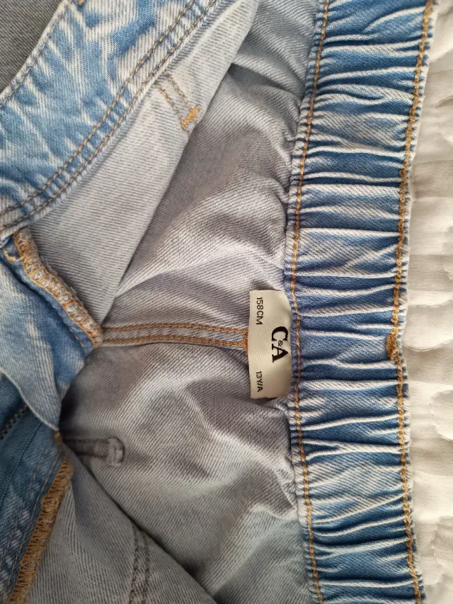 Pantalón vaqueros cargo niña