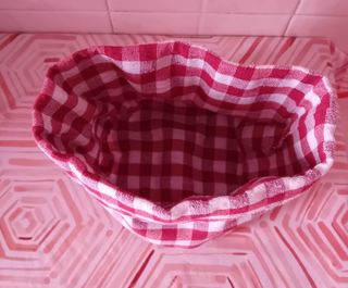 Cestino porta pane a quadri rosso e bianco