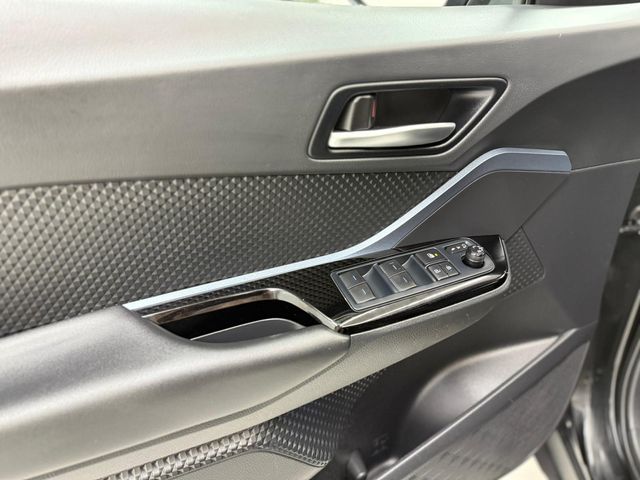 TOYOTA C-HR 125H Advance desde 319€/mes*