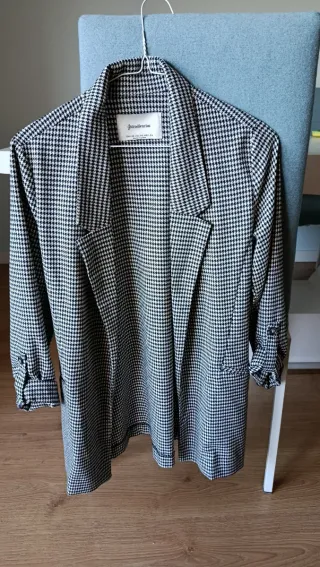 Chaqueta Stradivarius Cuadros Blanco y Negro Talla