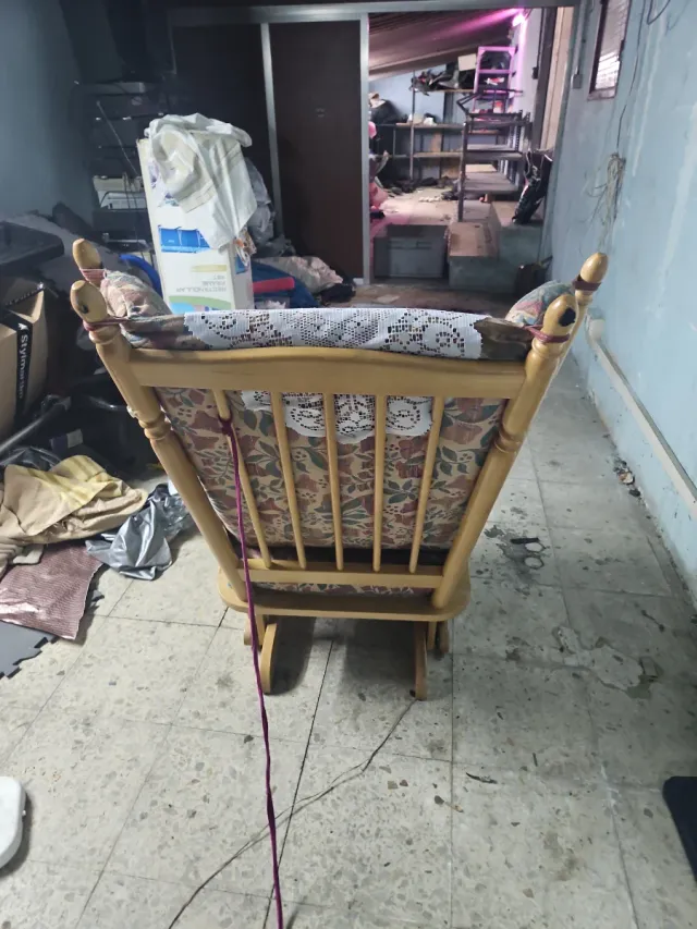 Mecedora estilo clásico